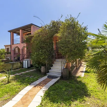 L'olivastro بيت للعطل